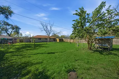 4803 28th Street E, Dickinson, TX 77539 - Photo 19