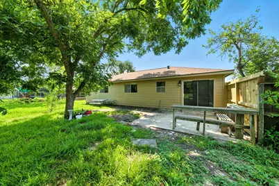 4803 28th Street E, Dickinson, TX 77539 - Photo 21