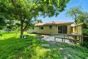 4803 28th St E, Dickinson, TX 77539 - Photo 21