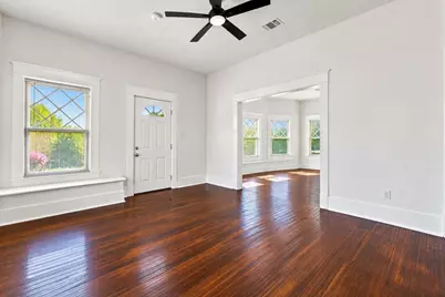2006 31st Street, Galveston, TX 77550 - Photo 5