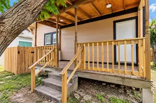 2006 31st St, Galveston, TX 77550 - Photo 11
