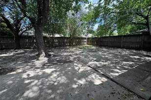 12850 Westella Dr, Houston, TX 77077 - Photo 5