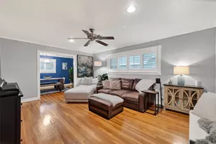 9606 Winsome Ln, Houston, TX 77063 - Photo 13