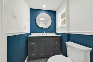 715 N 1st St, Baytown, TX 77520 - Photo 9