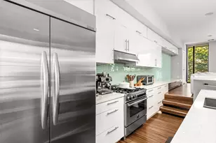 2202 Whitney St, Houston, TX 77006 - Photo 25