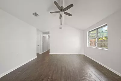 10914 Sagepark Lane, Houston, TX 77089 - Photo 5