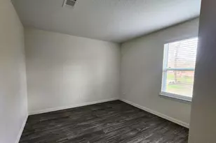 9205 Kentshire St, Houston, TX 77078 - Photo 9