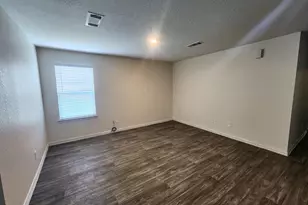 9205 Kentshire St, Houston, TX 77078 - Photo 5