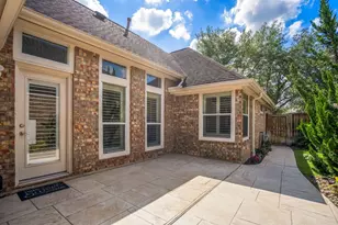 5210 Cottonwood Creek Ln, League City, TX 77573 - Photo 37