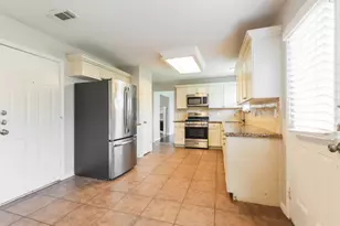 13607 Country Pine Ct, Tomball, TX 77375 - Photo 9