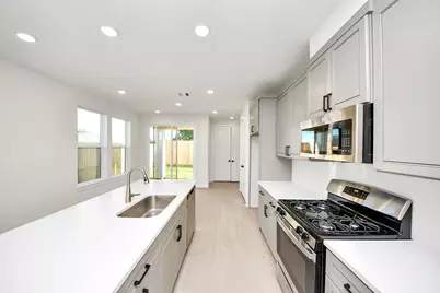 4344 Avron Drive, Stafford, TX 77477 - Photo 17