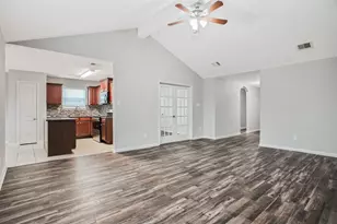 104 Indigo Brush Dr, La Marque, TX 77568 - Photo 15