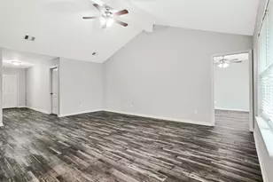 104 Indigo Brush Dr, La Marque, TX 77568 - Photo 13