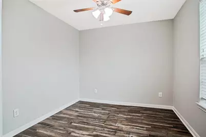 104 Indigo Brush Drive, La Marque, TX 77568 - Photo 5