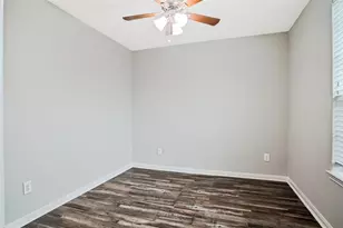 104 Indigo Brush Dr, La Marque, TX 77568 - Photo 5