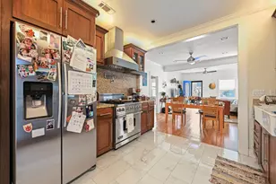 1612 Vermont St, Houston, TX 77006 - Photo 5