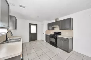 19411 Kingston Green Ln, Houston, TX 77073 - Photo 17