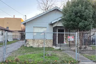 6910 Avenue K, Houston, TX 77011 - Photo 1