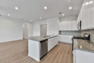 3011 King Oak St, Baytown, TX 77251 - Photo 7