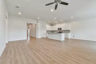 3011 King Oak St, Baytown, TX 77251 - Photo 5