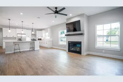 7727 Chasewood Drive, Missouri City, TX 77489 - Photo 5