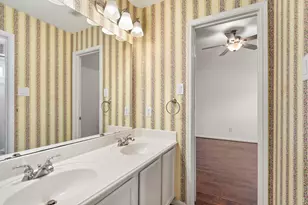 13614 Cardinal Cove Ct, Cypress, TX 77429 - Photo 29