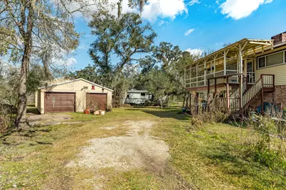 703 County Road 605, Angleton, TX 77515 - Photo 17