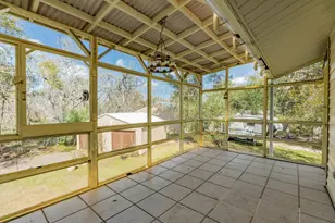 703 County Rd 605, Angleton, TX 77515 - Photo 19