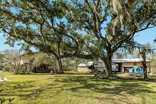 703 County Rd 605, Angleton, TX 77515 - Photo 7