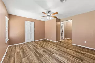 13 Fiddleleaf Ct, The Woodlands, TX 77381 - Photo 9