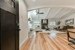 16822 Hibiscus Ln, Friendswood, TX 77546 - Photo 3