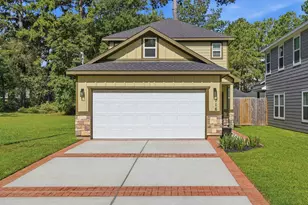 716 Old Magnolia Rd, Conroe, TX 77304 - Photo 1