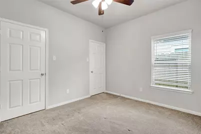 13319 Colby Meadow Drive, Houston, TX 77048 - Photo 11