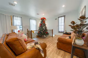 11 Seth Blvd, Cleveland, TX 77328 - Photo 3