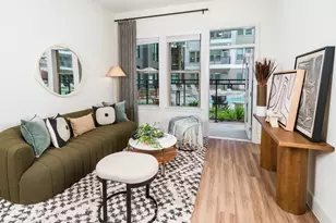 641 W Crosstimbers St, Houston, TX 77018 - Photo 11