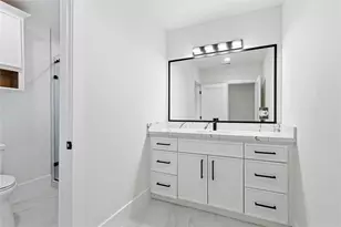 4525 Walker St, Houston, TX 77023 - Photo 13