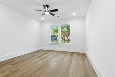 4525 Walker Street, Houston, TX 77023 - Photo 9