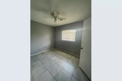 4938 Drakestone Boulevard, Houston, TX 77053 - Photo 5