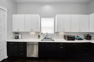2116 Naomi St, Houston, TX 77054 - Photo 13