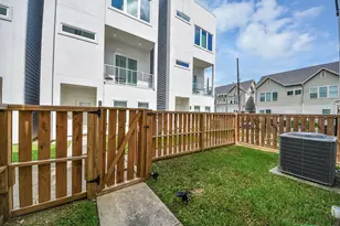 2116 Naomi St, Houston, TX 77054 - Photo 5
