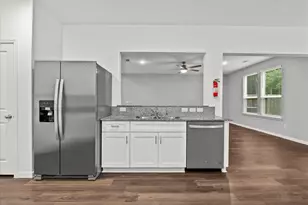 10243 Gates Ml Rd, Houston, TX 77034 - Photo 13