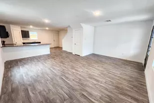 9815 Emerald Stone Wy, Conroe, TX 77306 - Photo 3