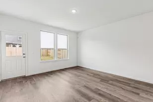 1009 S Oakhurst Dr, Dayton, TX 77535 - Photo 7