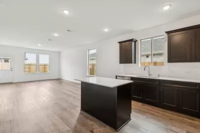 1009 S Oakhurst Drive, Dayton, TX 77535 - Photo 21