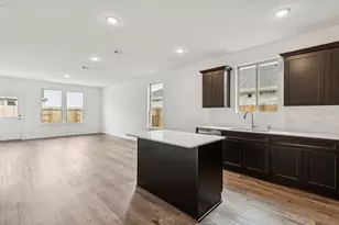 1009 S Oakhurst Dr, Dayton, TX 77535 - Photo 21