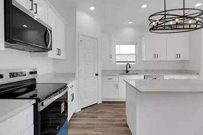 104 Runnels Street, Willis, TX 77378 - Photo 7