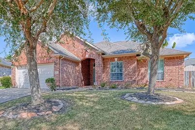 13922 Normandy Court, Sugar Land, TX 77498 - Photo 3