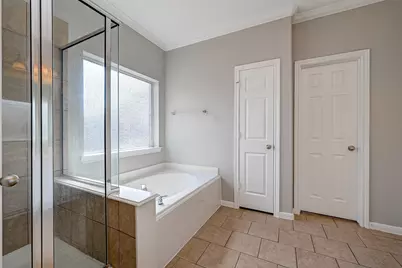 13922 Normandy Court, Sugar Land, TX 77498 - Photo 41