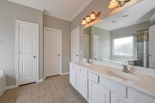 13922 Normandy Ct, Sugar Land, TX 77498 - Photo 39