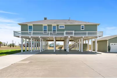 200 Mobile, Crystal Beach, TX 77650 - Photo 3